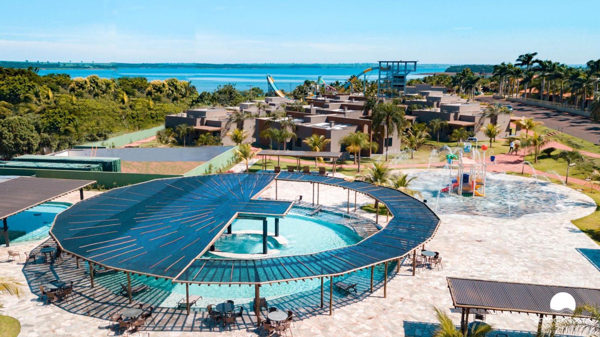 Grandes Lagos Resorts E Parque Aquatico Santa Clara d'Oeste Dış mekan fotoğraf
