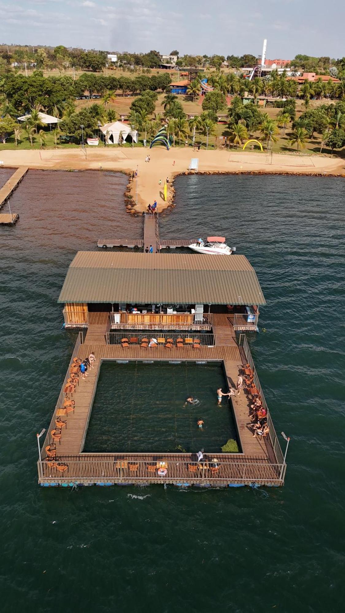 Grandes Lagos Resorts E Parque Aquatico Santa Clara d'Oeste Dış mekan fotoğraf