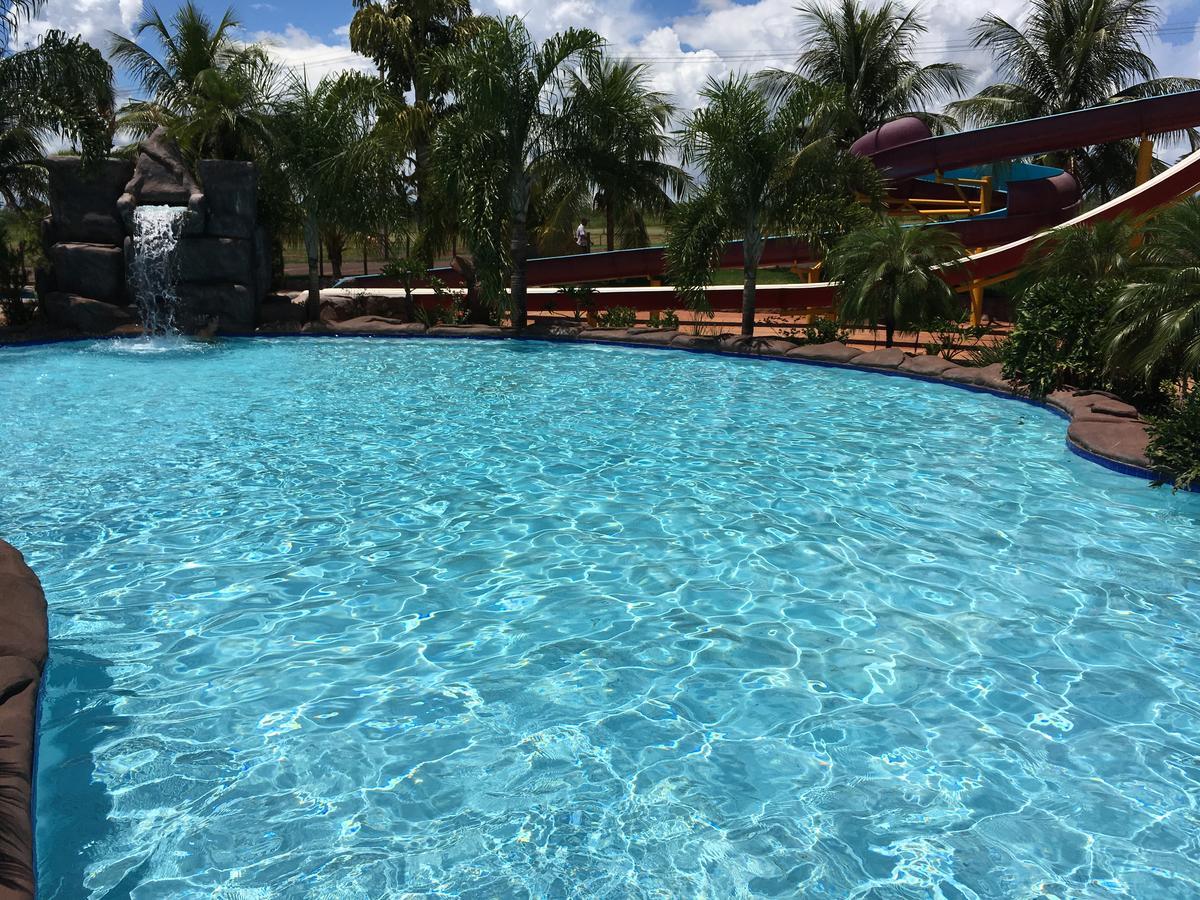 Grandes Lagos Resorts E Parque Aquatico Santa Clara d'Oeste Dış mekan fotoğraf