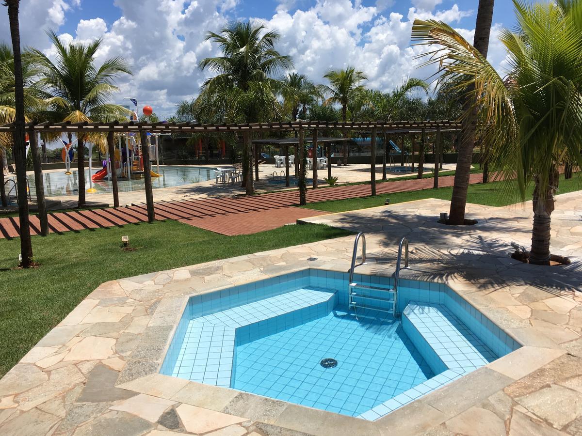 Grandes Lagos Resorts E Parque Aquatico Santa Clara d'Oeste Dış mekan fotoğraf