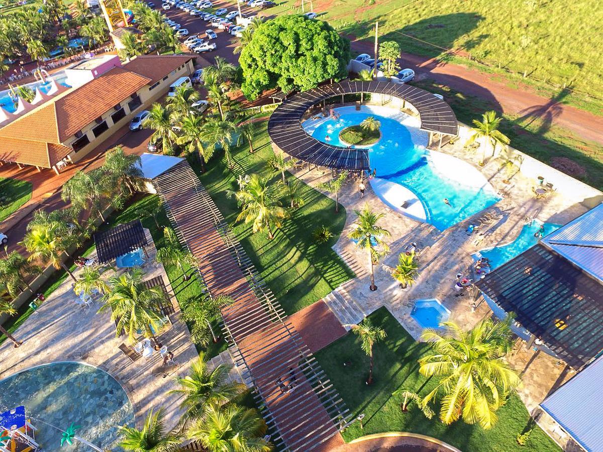 Grandes Lagos Resorts E Parque Aquatico Santa Clara d'Oeste Dış mekan fotoğraf